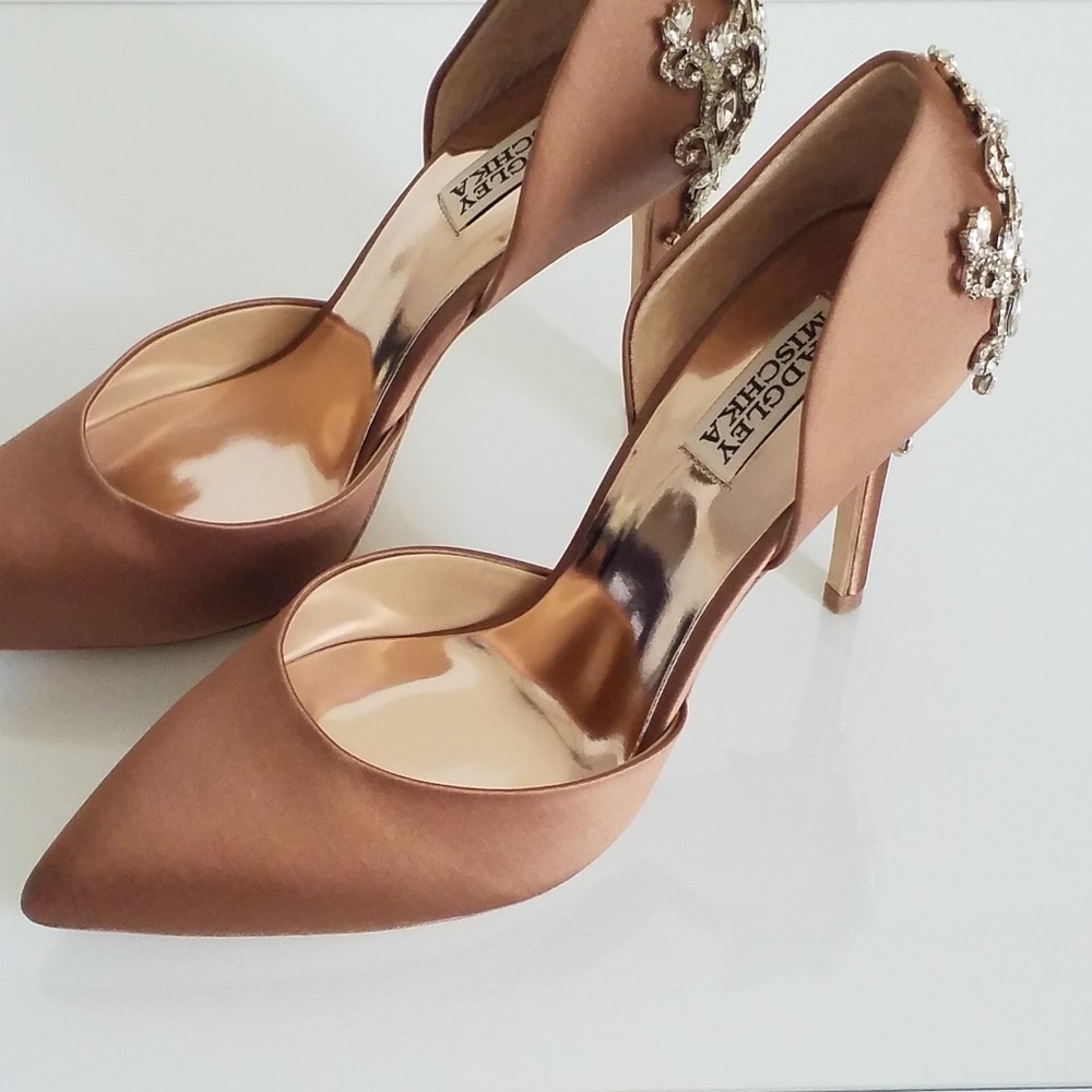 Badgley Mischka Heels - Picture 2 of 8